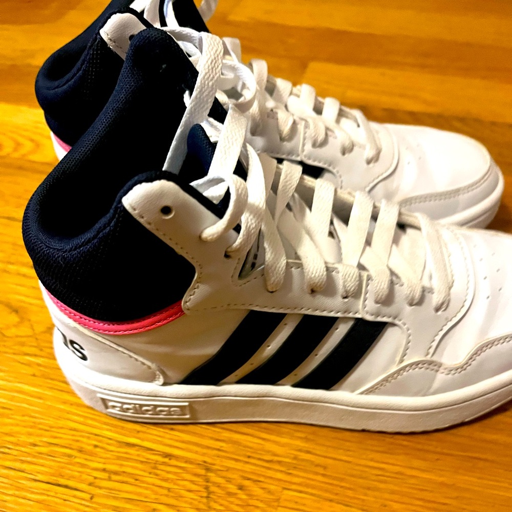 Girls size 6.5